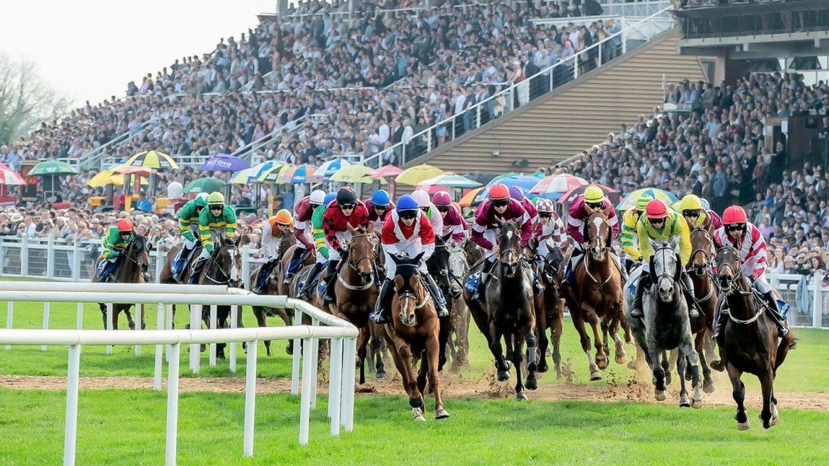 Ahead of the biggest race on the Irish calendar we caught up with Richard Stapleton, Head Groundsman at @Fairyhouse  Racecourse

'Optimum ground conditions for me are simply to have it consistent and fair'
https://t.co/f5Oah7svZS https://t.co/wz9EbEzg6x