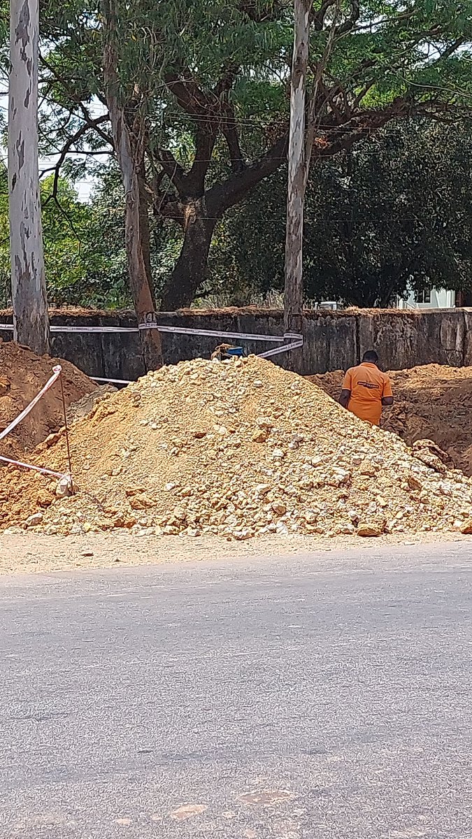 csc_mattur's tweet image. #cscwifichoupal #wifichoupal @dintya15 @prakhar28274 @wifichoupal @WifiKarnataka  @ibrahim1683 @manjunathpv  fiber Restoration Work &amp;amp; FTTH work has  done by #CSC Champion Vle Ajith of District Shimoga State Karnataka