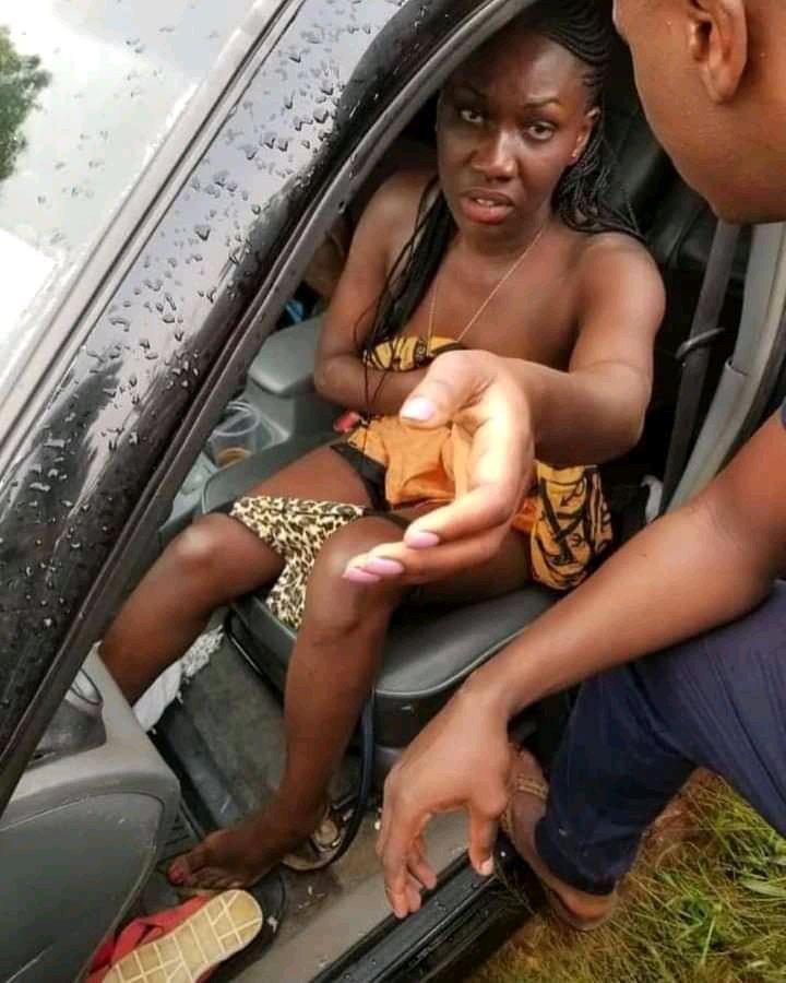 Manisul23's tweet image. Have you guys seen the video😂