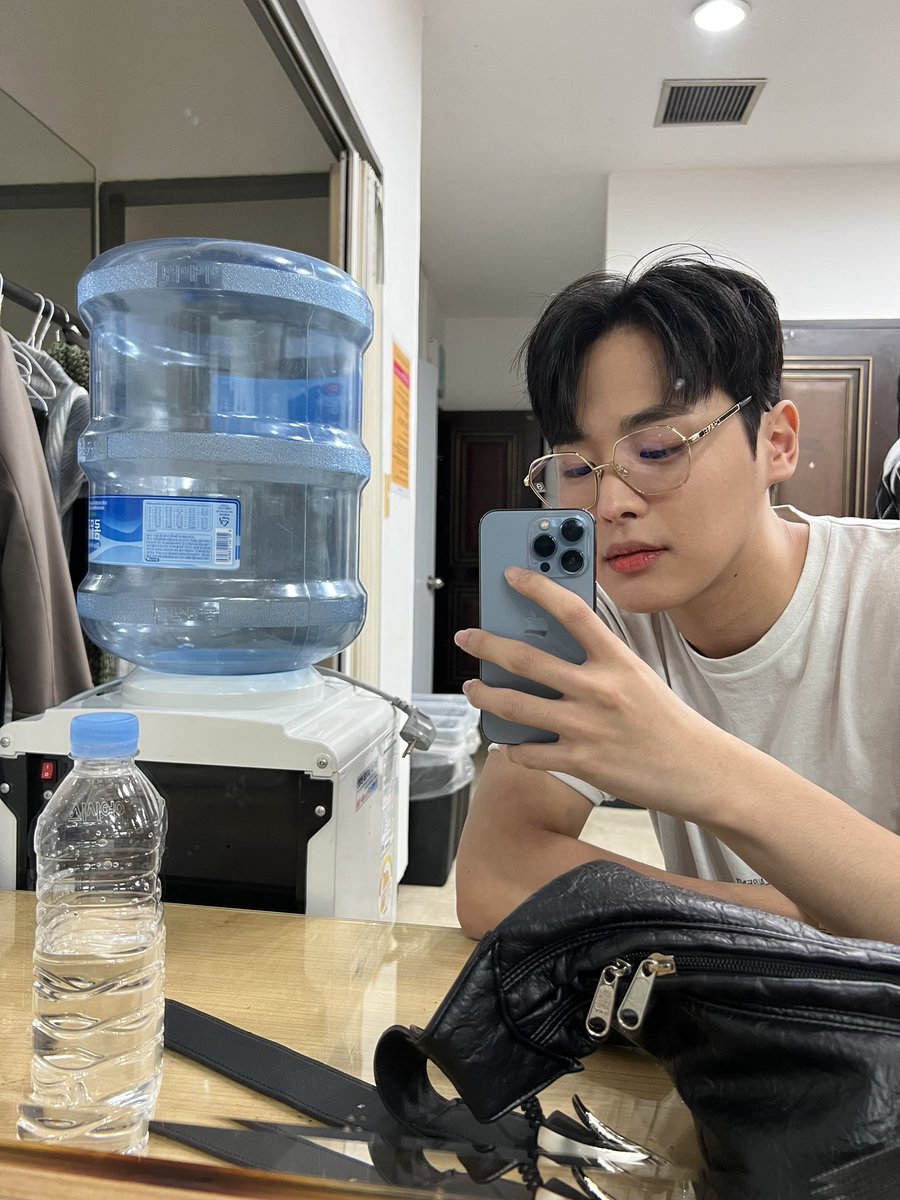 [#병찬] 오늘 주말도 행복하게 보내요💛