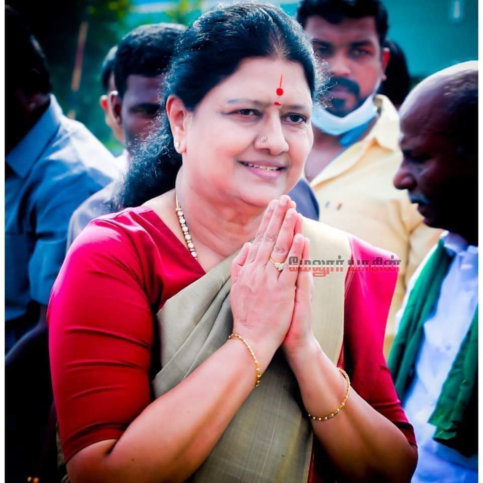 SKRAMESH06's tweet photo. ஆங்கிலேயர்களின் ஏகாதிபத்தியத்தை துணிச்சலோடு எதிர்த்து நின்று, நம் மண்ணை காக்க போராடிய மாவீரன் தீரன் சின்னமலை அவர்களின் பிறந்த தினமான இந்நன்னாளில் அவர்தம் வீரத்தையும், தியாகத்தையும் போற்றிடுவோம் தியாக தலைவி சின்னம்மா அவர்கள்.. https://t.co/pd6xz8wv55