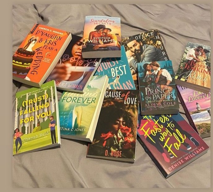 YakimaAB's tweet photo. My 1st Black romance books growing up were by Zane & Eric Jerome Dickey and ever since then, Iโve always prioritized narratives where Black love is celebrated. I'm happy to now have so many selections to choose from
#PrinceOnPaper #TrustFallingForYou #TheFastestWayToFall #book https://t.co/lupHTZPeRb