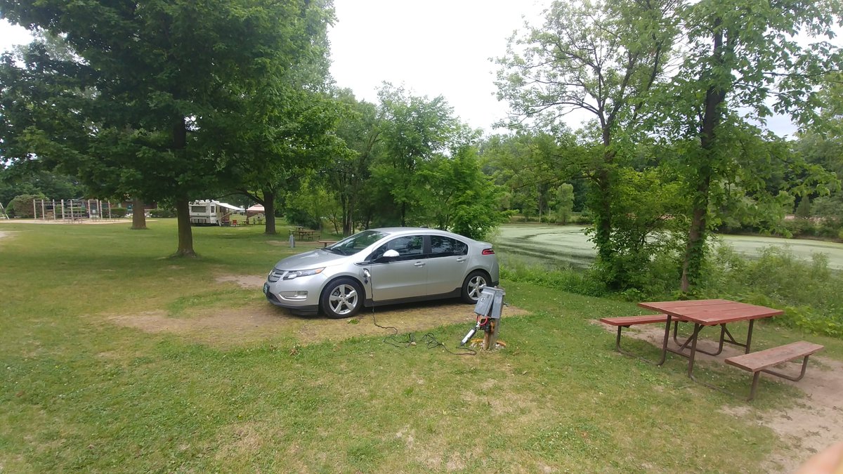 AmazingChevVolt's tweet image. CLEAN ENERGY RETORT™/
+20
#VolterHome
+
Level 1, Baseline 110V AC
#ParkCharging !!
-Used A Few Times In A Pinch During My "Stupid Stunt", LOL, #VoltEVRoadTrip; 06.14.2018 Through 04.20.2020.
23K Miles On Just 3 Gallons/Gas! 
Using Many Of @Plugshare s' Found, 200K+ Level 2's!