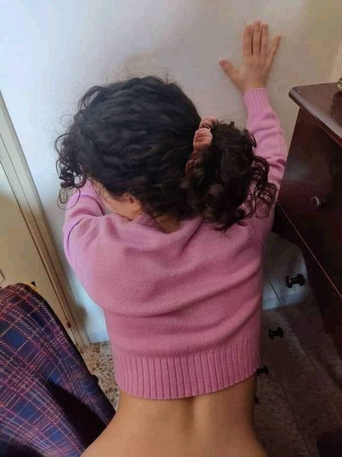 Compayaso1's tweet image. Yo viendo a la mujer de mi compa engañándolo☹️