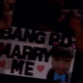 92jinlovrss's tweet photo. BANG PD MARRY ME JAJAJAJAYZJSJAJA https://t.co/jl2hwQOuIR