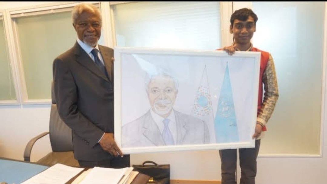 Neeraj10z's tweet photo. @apoorv_om is a young deaf International artist whose artwork has been accepted by H.Ex.s the @UN Secy. Gen. like @KofiAnnan &amp; #BanKiMoon &amp; blessed him as An  #Artist4Peace /&amp; @CIJ_ICJ , also
I hope Hon'ble @ArvindKejriwal you'll also give time to know his work.

@KofiAnnanFdn https://t.co/qUIyhQX4Qc
