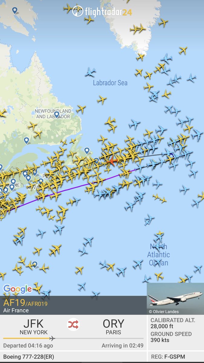 SocMedGirlyyj's tweet photo. Doesn't look like a minor issue for @airfrance #AF19 - it was well out into the North Atlantic before squawking emergency and turning around.  🤞 https://t.co/JjDnlcabKC
