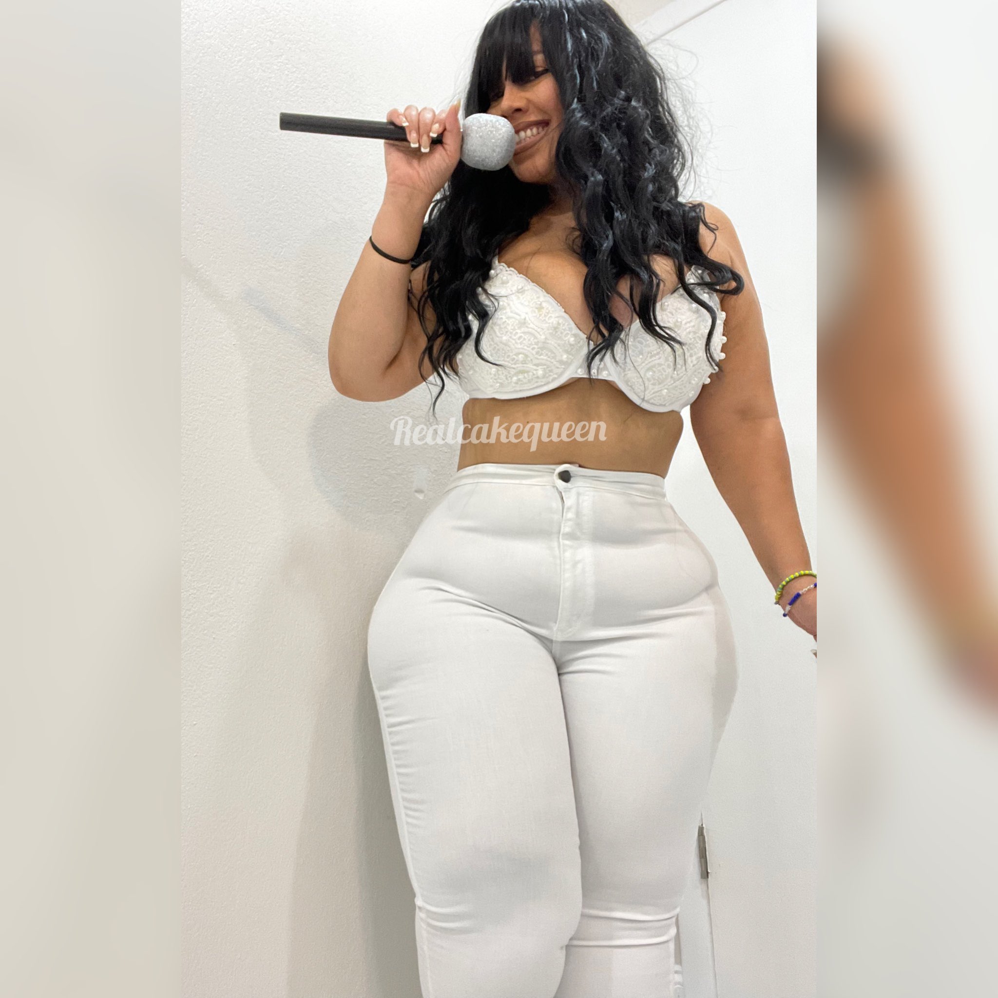 Happy birthday Selena Quintanilla  