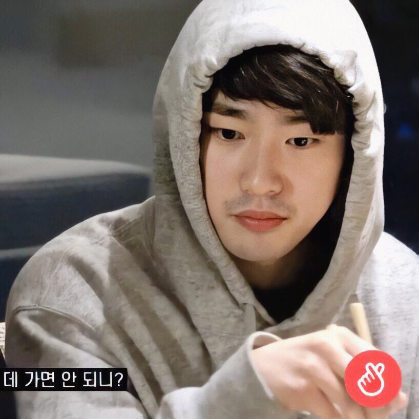 nanpepiwoo's tweet photo. ในหนังyakshaไรหนวดจริงหรือปลอม คือเป็นคนหนวดขึ้นง่ายไง แต่แบบก็ยังดูน่ารักกกอะ 😚 https://t.co/bKzSkuq2FT