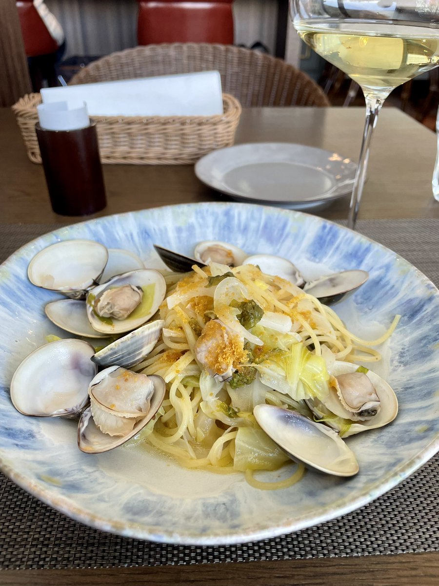 misya13kae31y's tweet photo. #Backtothepast2
アサリと春野菜🍝 https://t.co/nKFad0cYAX