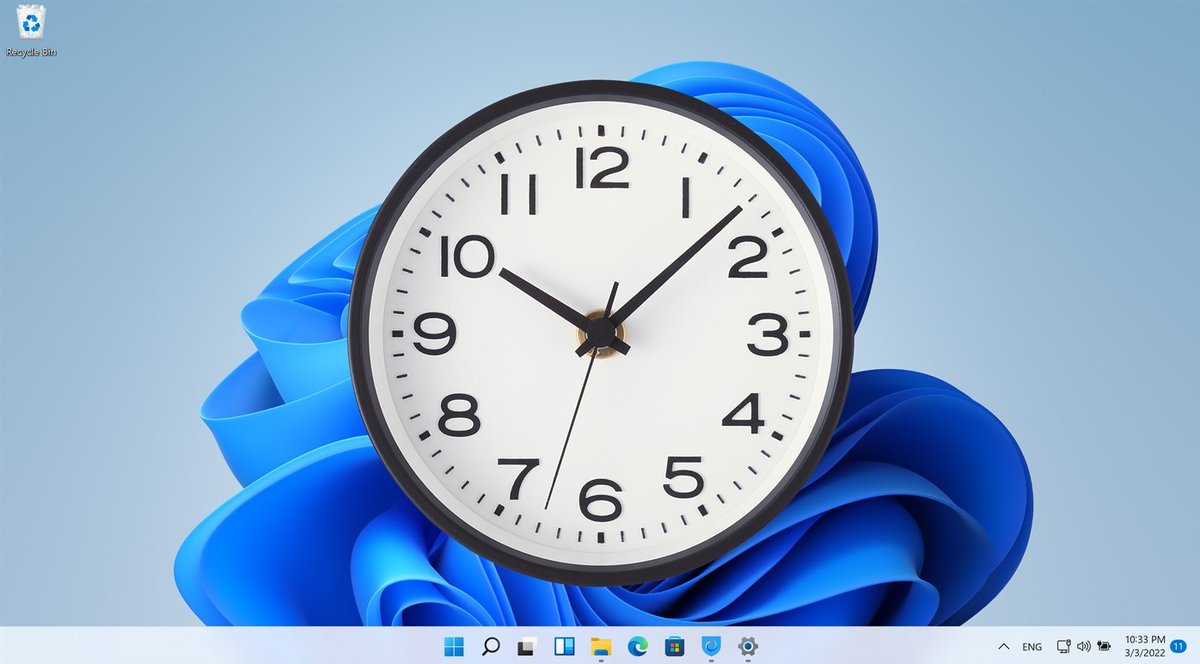 CAStenman's tweet image. Analog Clock, is App of The Day on myAppFree  bit.ly/38XRZsE  #Windows10 #myAppFree #AnalogClock
