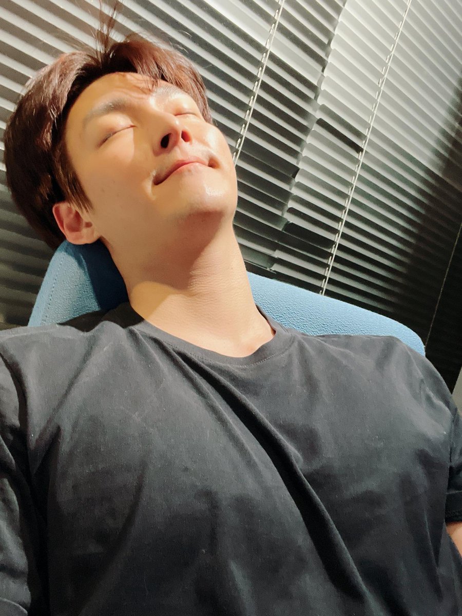 privfrommsf9's tweet photo. 💌🦁22.04.17 2.21PM KST📸 https://t.co/gvbcrDVOMv