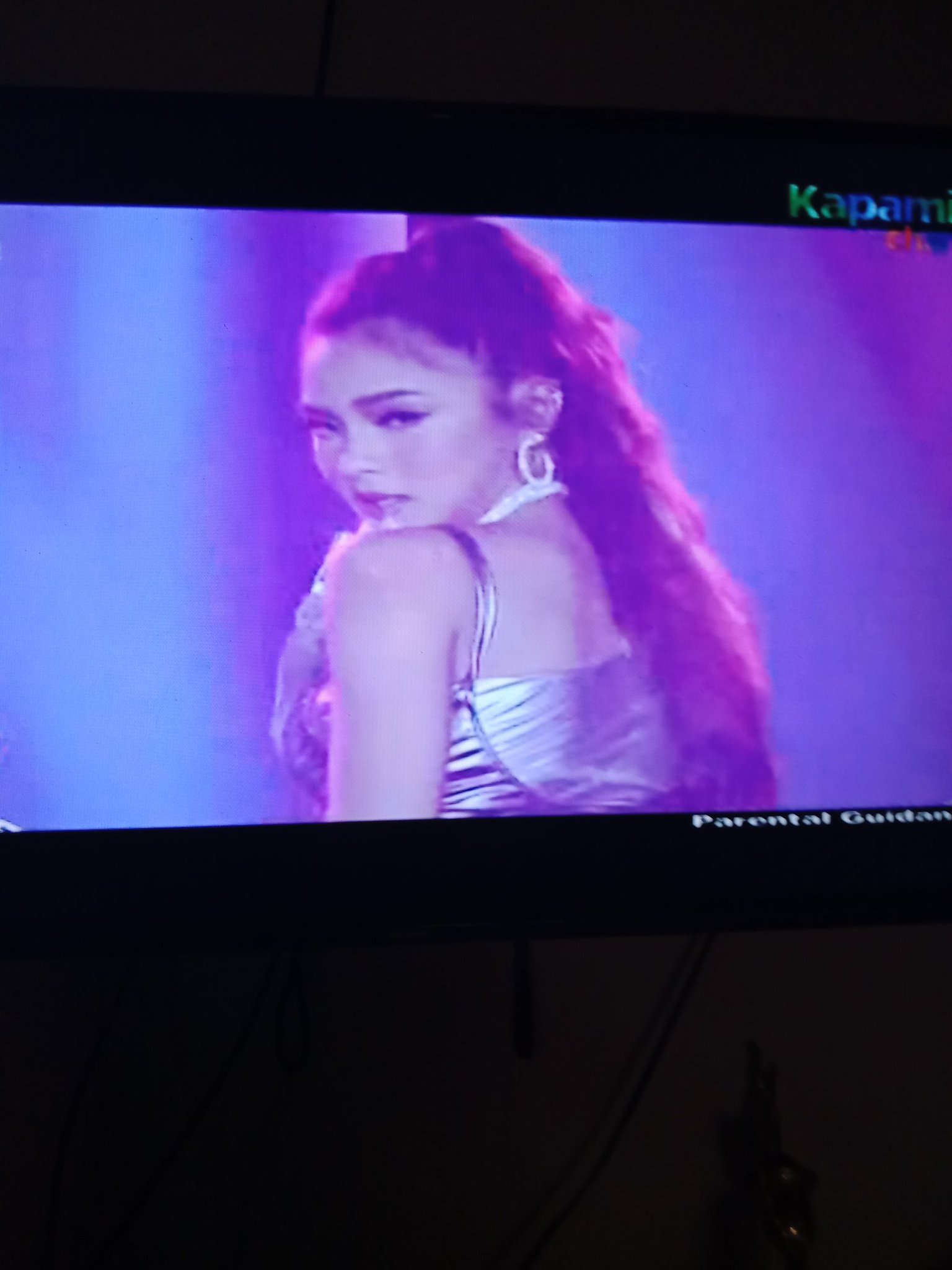 Whooohh grabe yun wala ka tlgang katulad   i love you always and 4ever

Happy Birthday Kim Chiu 