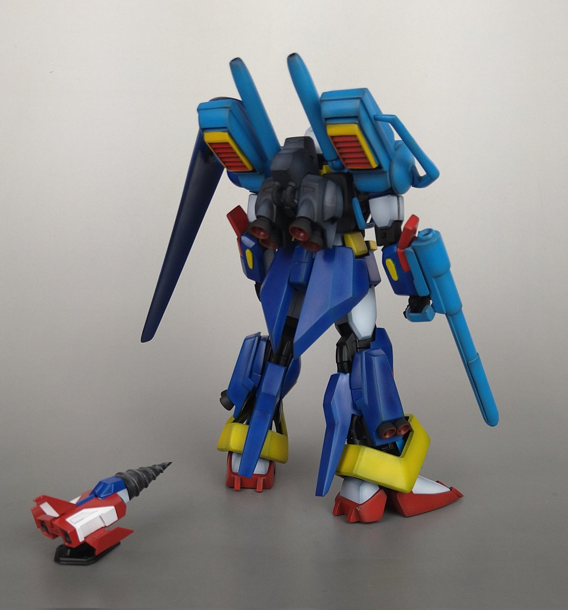 HCMパーフェクトガンダムを 作製完了しました。 単行本15巻表紙を