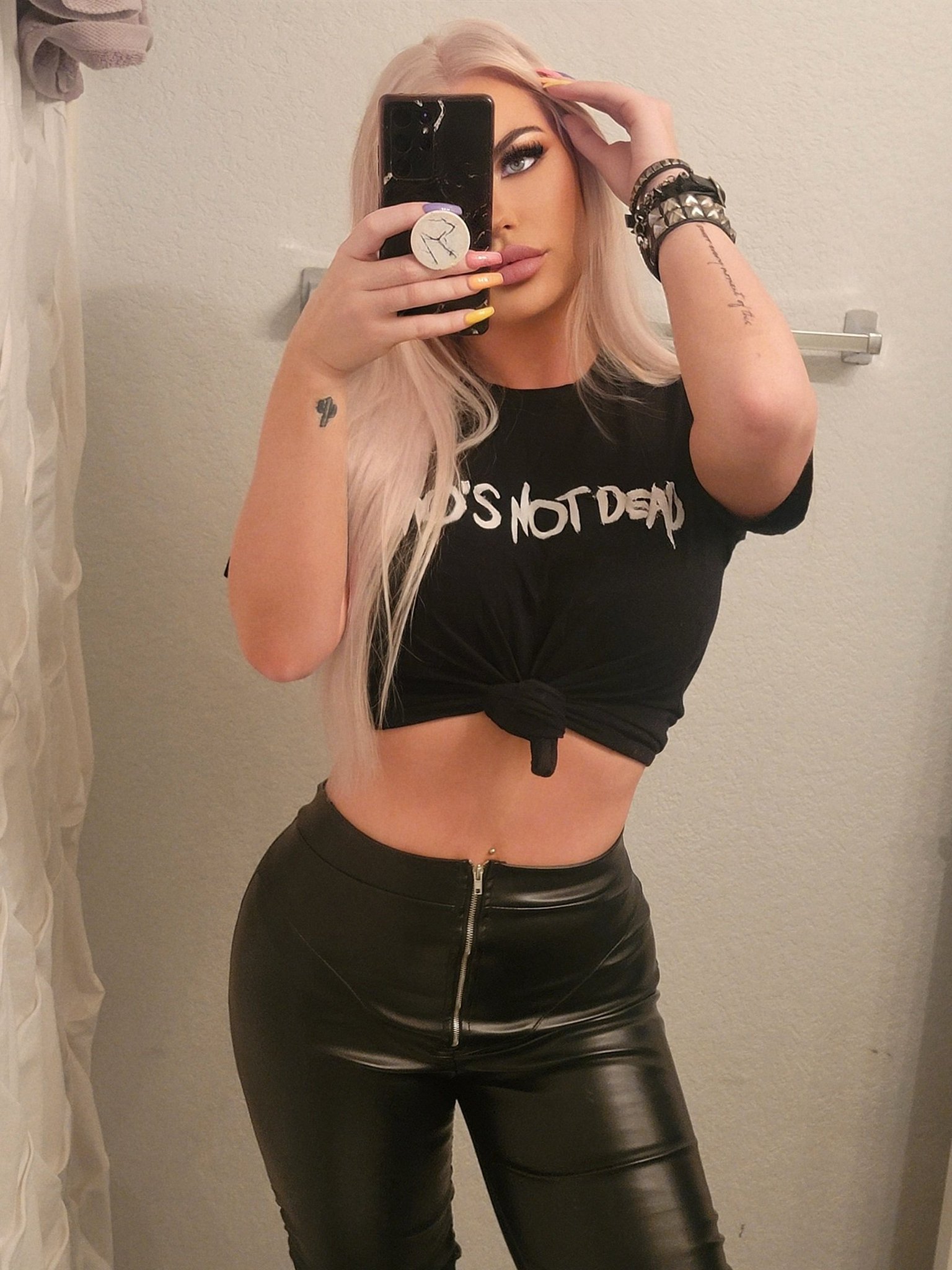 TW Pornstars - Ivy Ferguson. Twitter. 🖤💔🖤. 6:15 AM - 17 Apr 2022