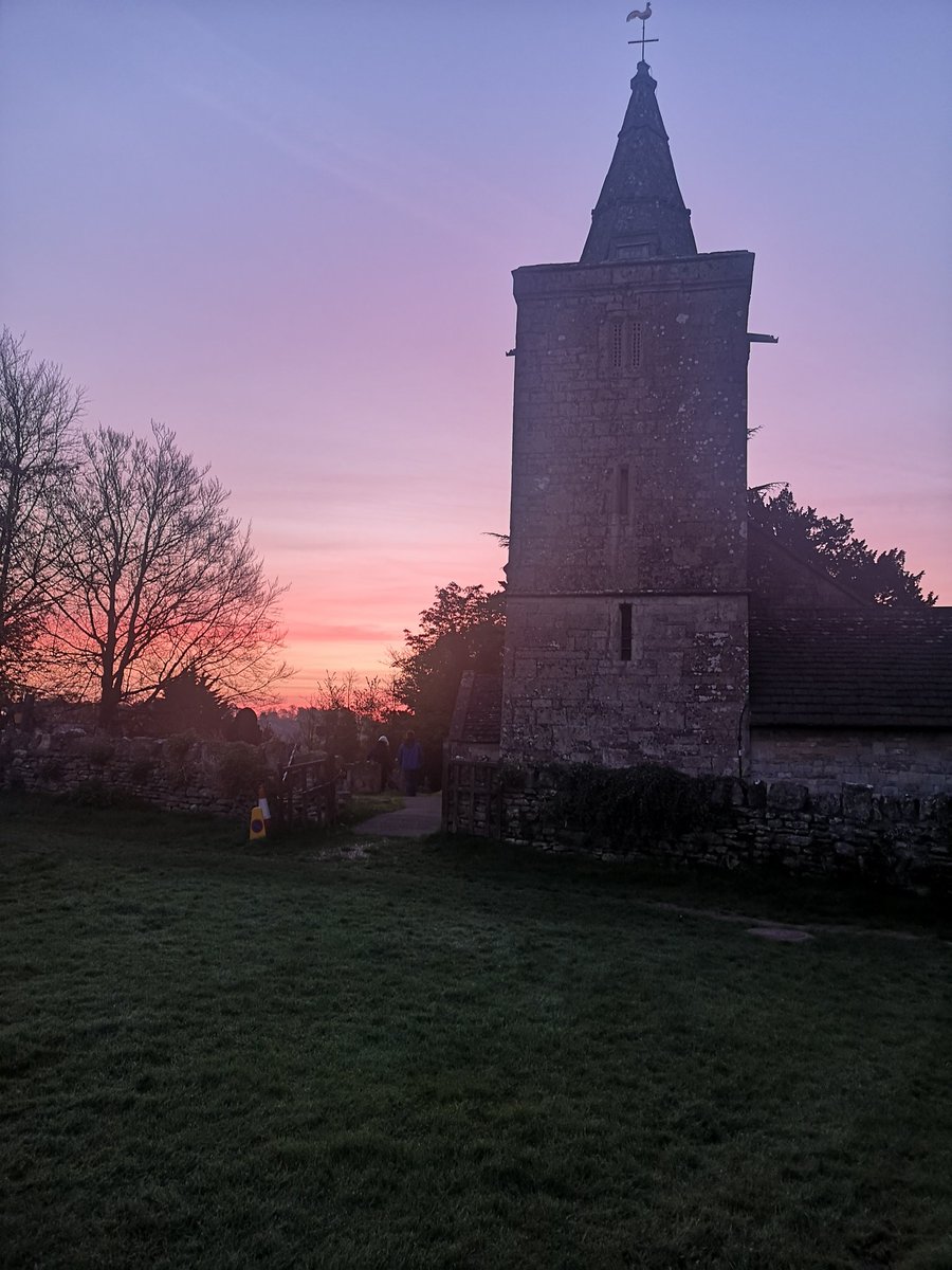 HarryFromBath's tweet photo. Dawn over St Mary's Church and Limpley Stoke valley this morning...

#EasterSunday https://t.co/xg7D3fuNPt