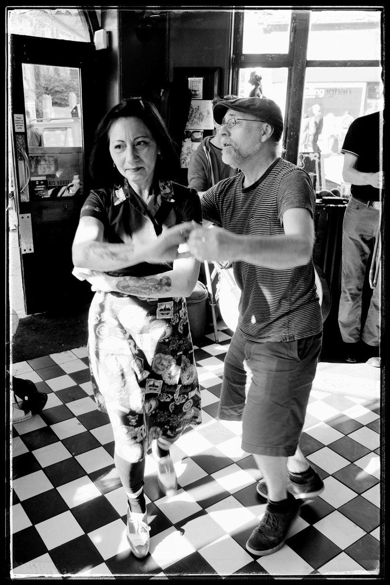 roachphotouk's tweet photo. Maria & Jim dancing #keepmusiclive #livedancing #coolbrighton https://t.co/xLXSHxPXcp