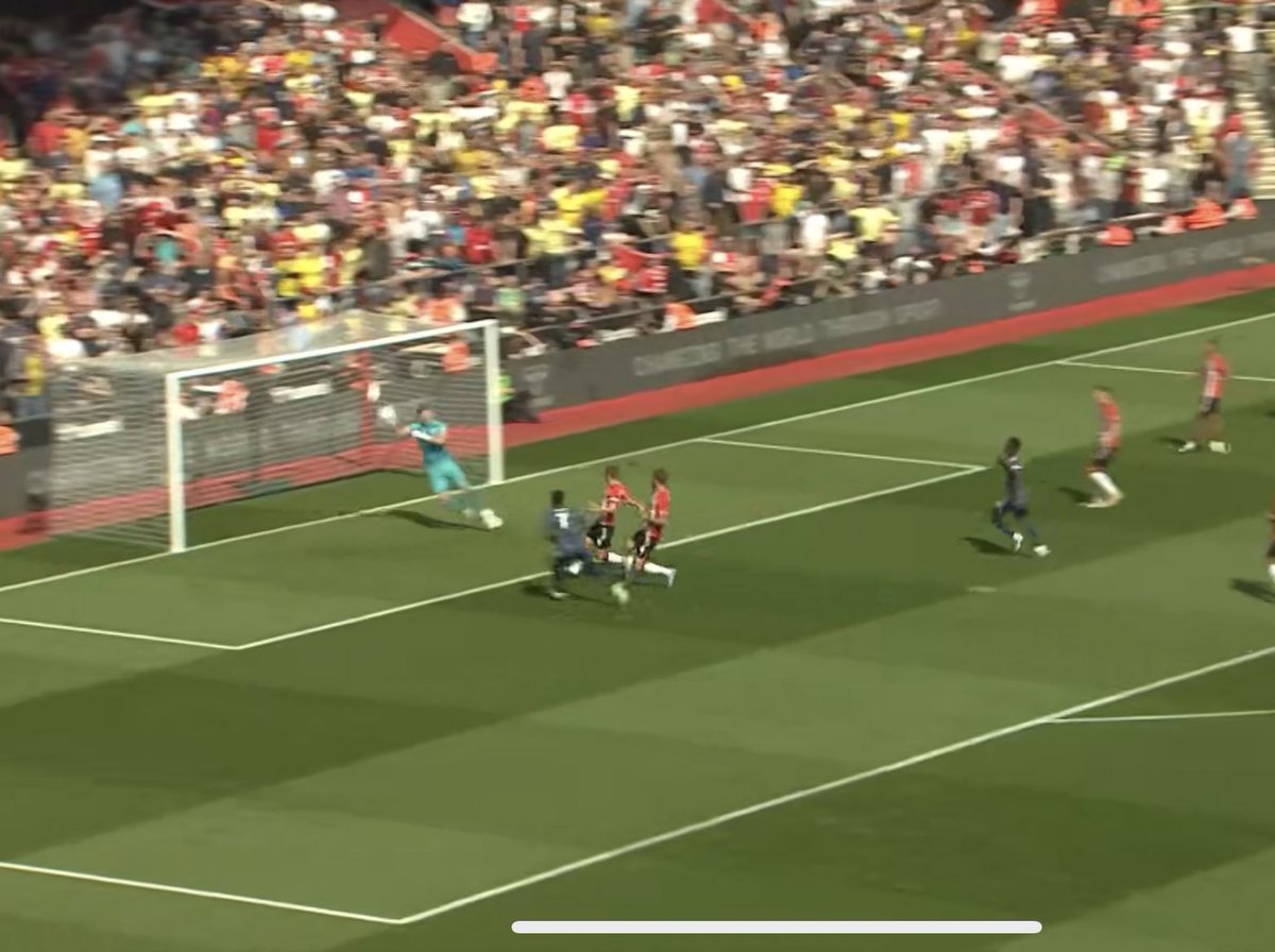 irupathiMoonn's tweet image. എജ്ജാതി സേവ് 🔥
#FraserForster