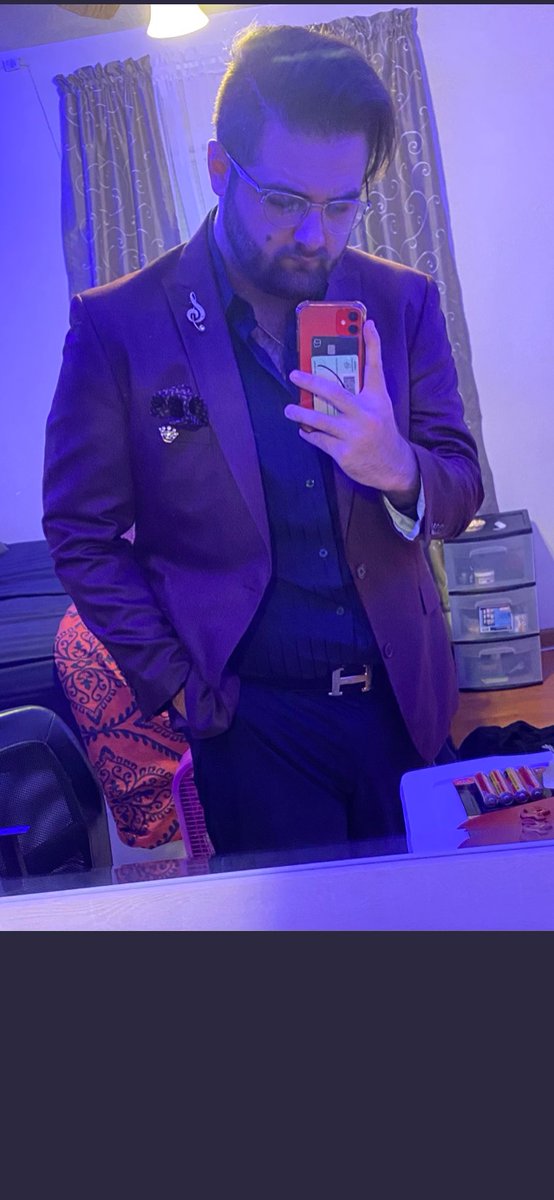 lilxvitooo's tweet photo. I’m sorry but when your fat and ugly and 28 on Twitter and ur trying to make fun of someone that’s tuff https://t.co/UVwaGbtJDi