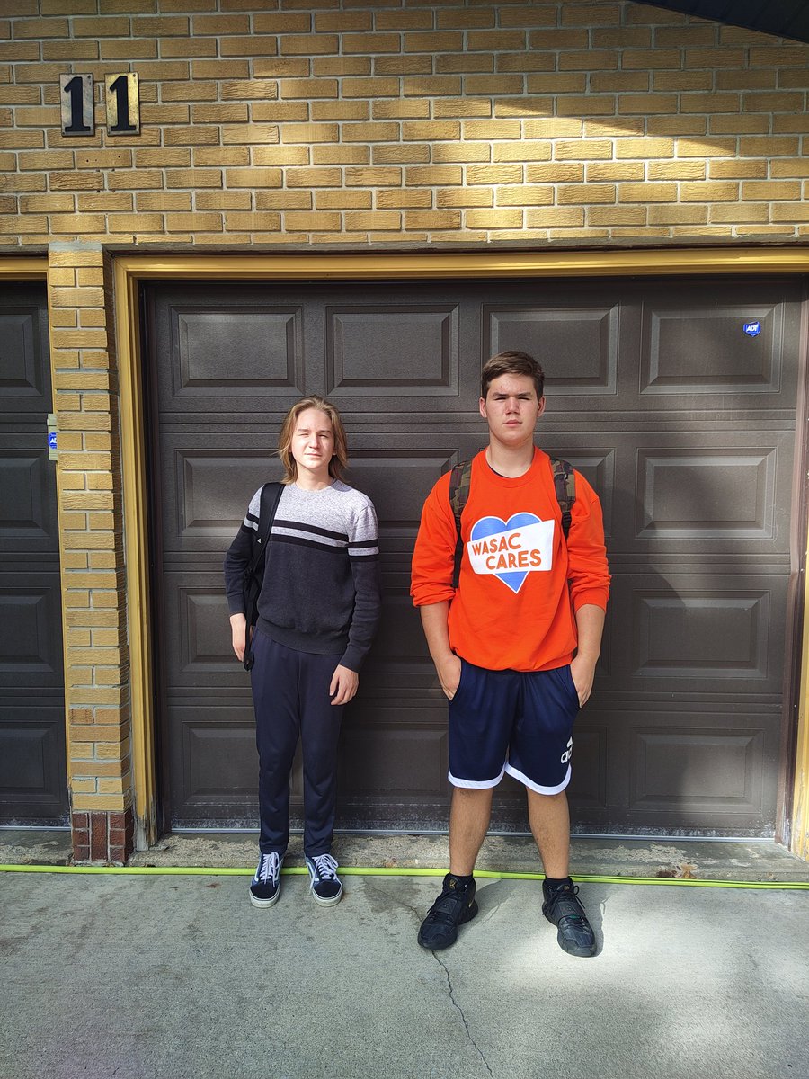 Barry Crowe tweet media