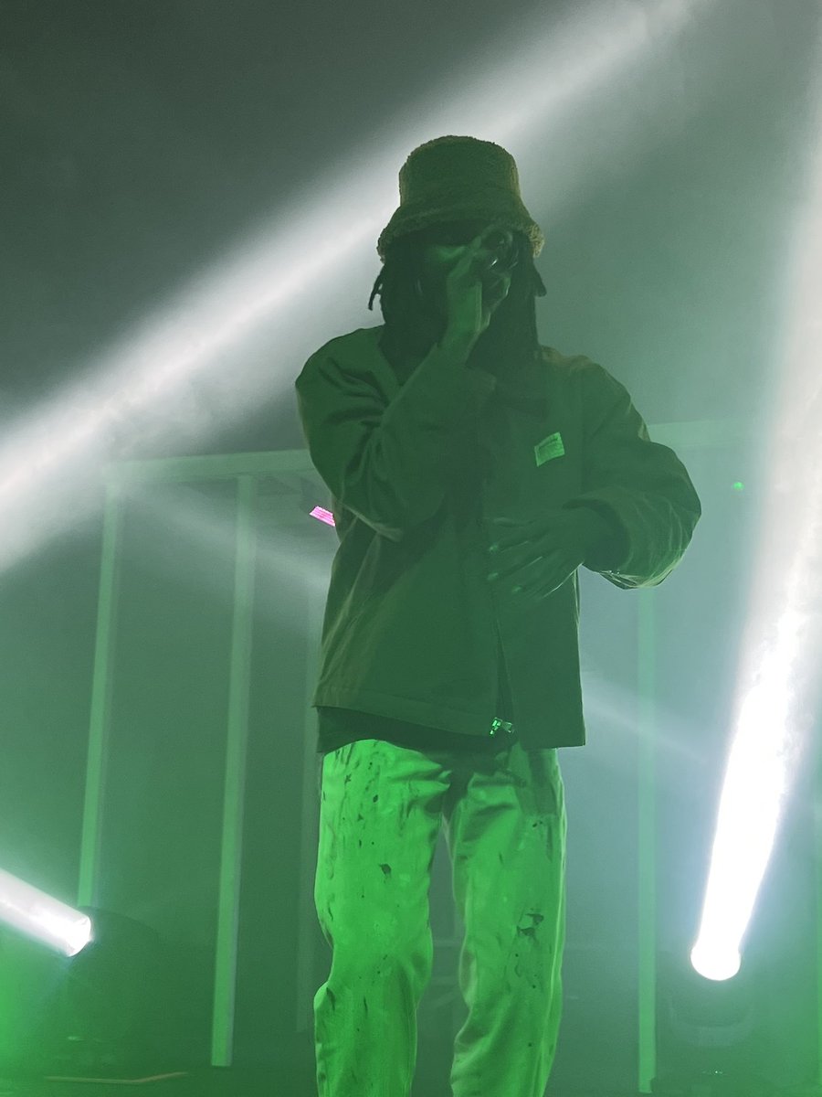_difusora's tweet photo. Words cannot describe how amazing this concert was. Austin turned UP. Truly the memory of a lifetime. Everybody say PIVOT! @sabaPIVOT @PIVOTGANG https://t.co/Z1eVW2Ur7z