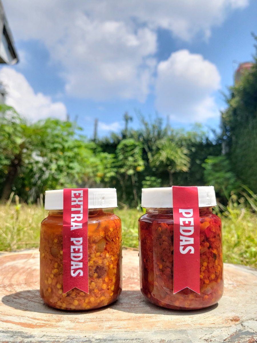 CempakaEA's tweet photo. @infomalang     
💥 Sambal spesial bawang merah💥 Dibuat dengan bahan bahan yang fresh sehingga cocok jadi teman makan mu.
Tambah nasi hangat lebih nikmat.
            Ready 200gr
💰 30k
📍Perum Kubu Pratama Kepuharjo Karangploso 
more order :081252694691
 #pasarmingguinfomalang https://t.co/Ga7bJZrAOV