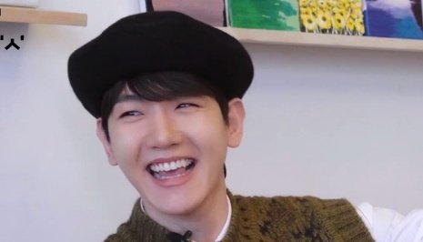fireyeollie's tweet photo. Baekhyun nessa atualização do kyoongtube tá um absurdo de lindo, fofo, adorável, precioso e tudo... Morri de amores ♡ https://t.co/dz4NIsJE15