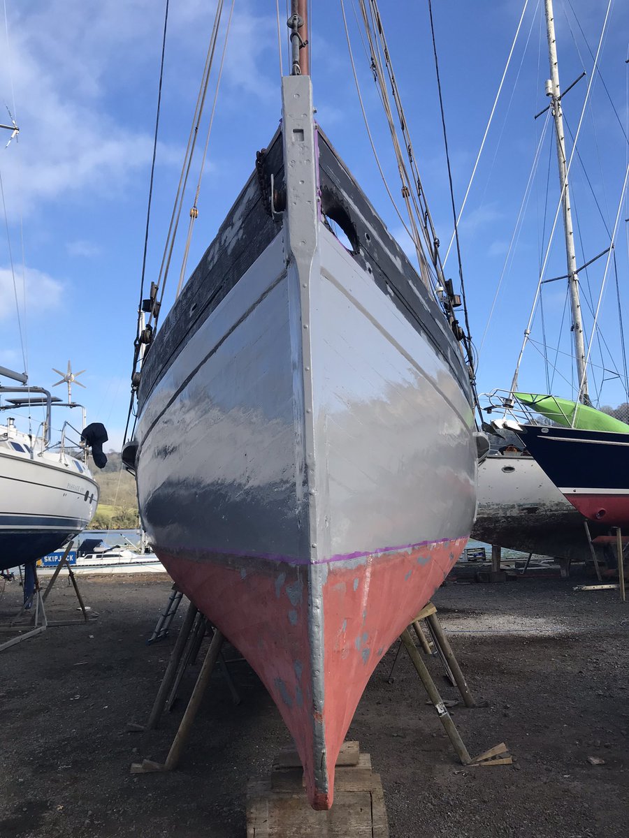 PassageLog's tweet image. Topsides painted, only antifoul to go before we relaunch. Will paint bulwarks on the pontoon