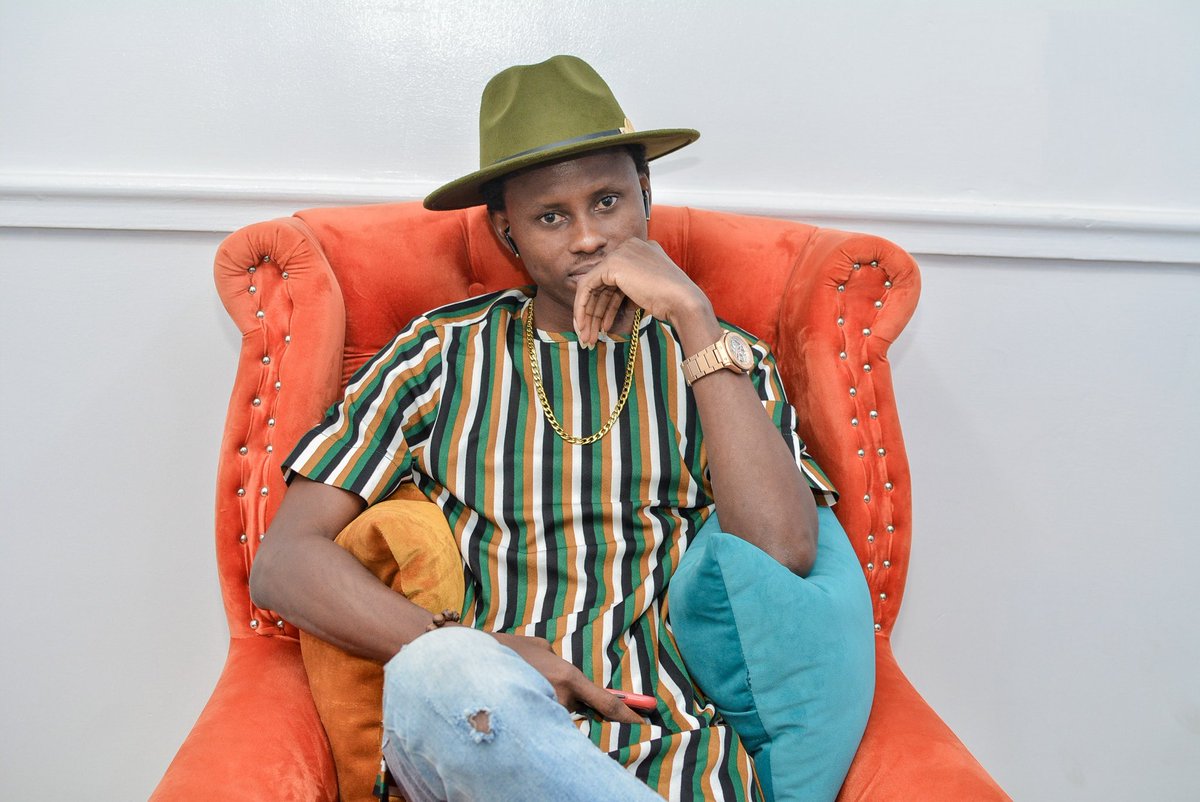 Seun_Ambassador's tweet photo. Happy Holidays!
About 98% of those viewing my WhatsApp Statuses, Facebook Posts & Statuses, Instagram Posts & Stories, LinkedIn Posts, Twitter Posts, etc., have never asked me any question about investing, even though I’m only a message or call away.
/1
#AShortThread 👇🏿 https://t.co/LZPCiUHDTO