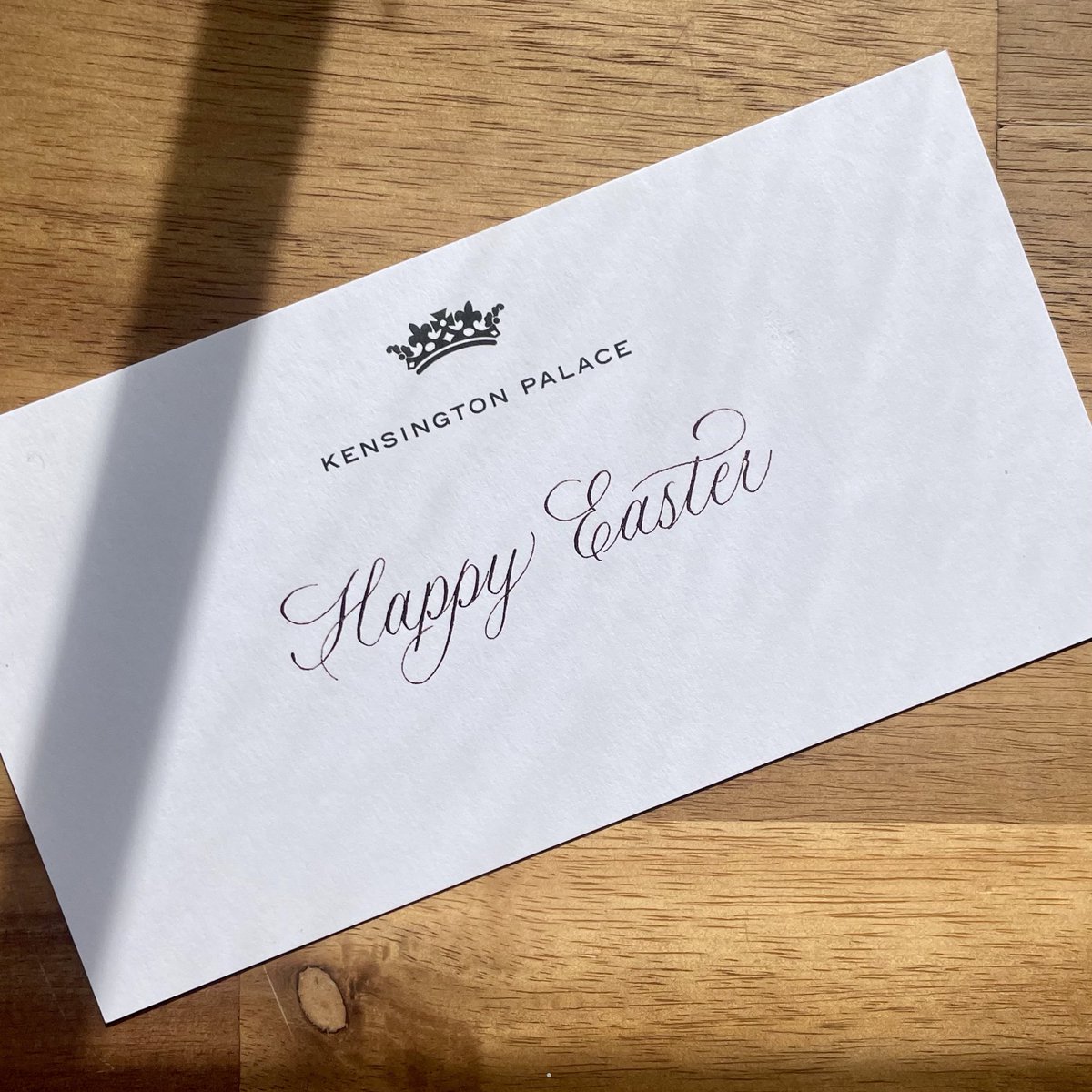 KensingtonRoyal's tweet photo. Wishing a Happy Easter to all our followers! ⛪️🐣🌼 https://t.co/BOcbbDDCnt