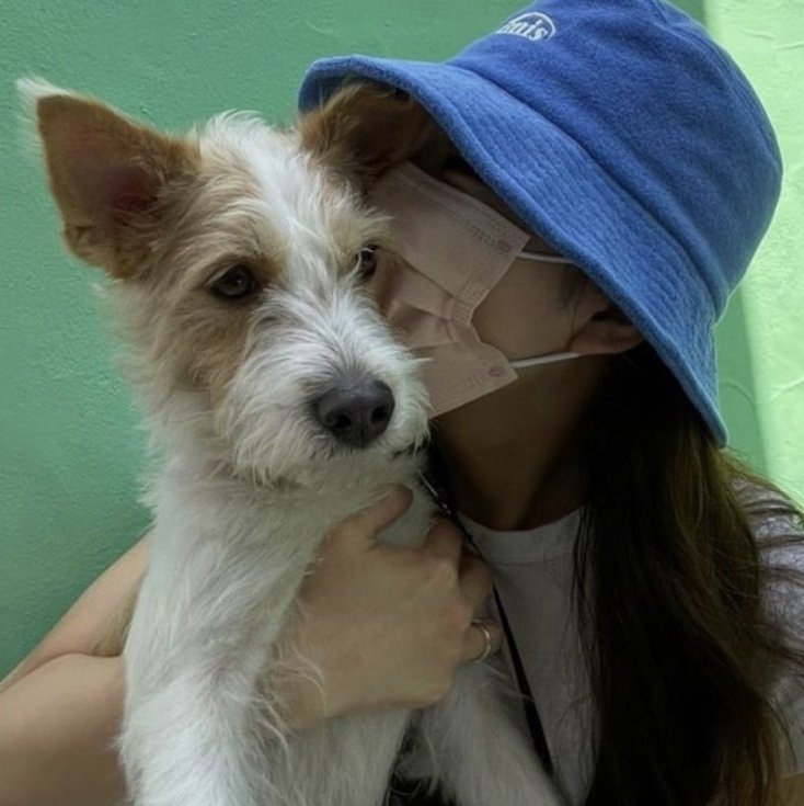 twolittlealiens's tweet photo. อยู่กับป้า                          อยู่กับแม่ https://t.co/Gpj692o7wr