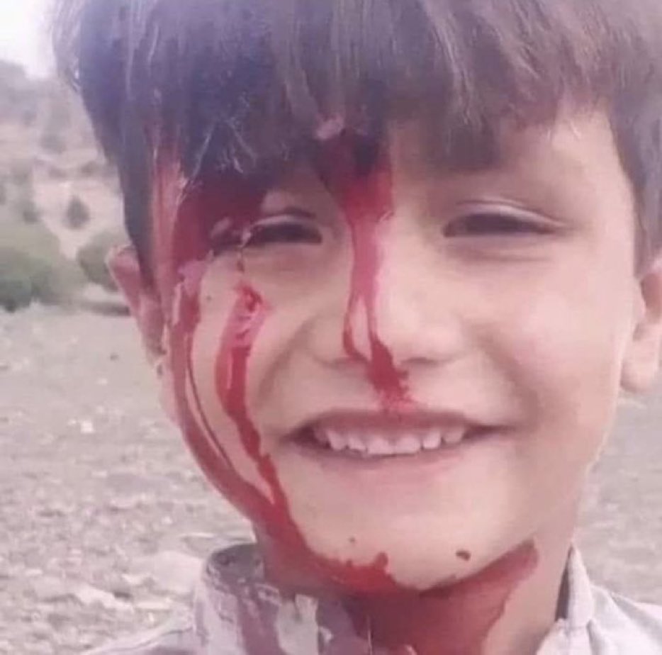 raza_haqmal's tweet photo. قسم ده که تر افغانانو او زموږ تر مشرانو بل غيرتي څوک وي
خو دا چې د بې وسۍ په دام کې راګیر يو....
څه وکړو هغه متل دی،
وايي:د نر سړی وار نه پاتې کيږي
#مرګ_پر_پاکستان https://t.co/AXjKrpsrQa