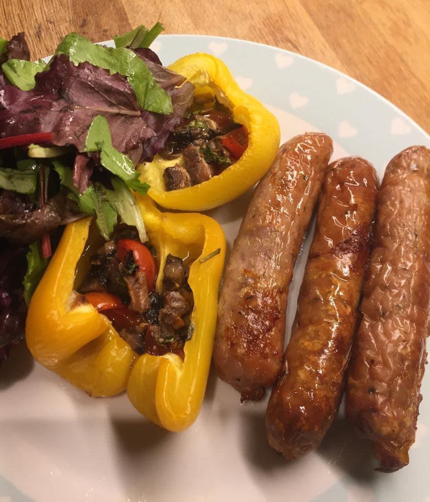 Happy Easter. Did you know there is such a thing as an Easter sausage which is eaten from Poland to Slovakia, it sounds amazing.   I don’t have a photo of an Easter sausage so here is one of my favs, Speldhurst sausages with stuffed peppers. 😍