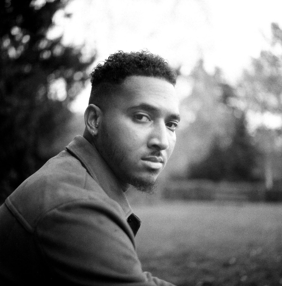 TonyMinvielle's tweet photo. Join me from 10am on @jazzfm as I talk to the talented @DoomCannon__ about his new music and life on tour w/ @celeste plus new music a plenty from #hardkandy on @wahwah45s harpist #amandawhiting and @mausikiscales w/ Speech app | dab | online | Alexa https://t.co/4p3vHkfkve