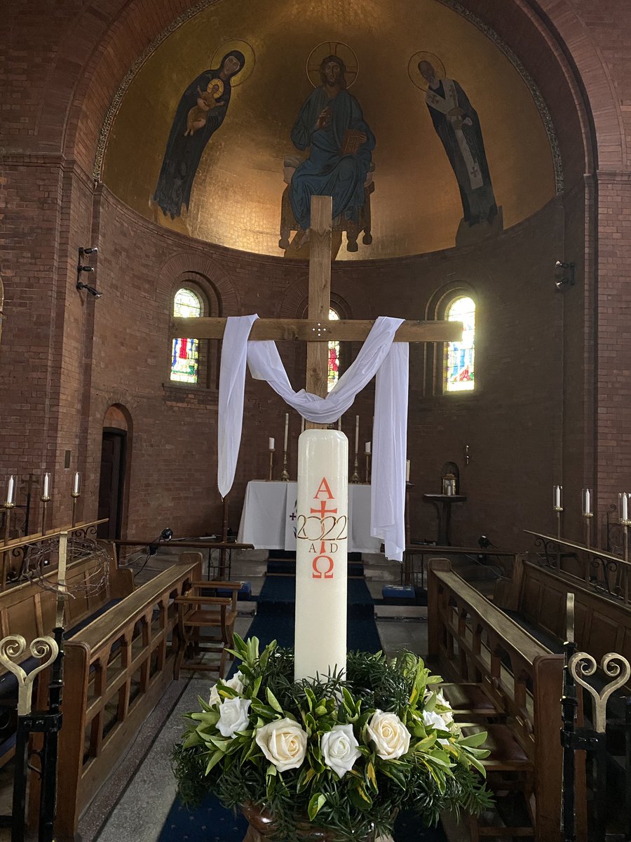 SwinStAug's tweet photo. Alleluia, Alleluia, Christ is risen!
He is risen indeed! Alleluia!
We wish you a very happy and joyous Easter. May the hope and love of the risen Christ be with you all. #EasterSunday #Jesus #HeIsRisen #Swindon #Rodbourne #Alleluia #HappyEaster2022 https://t.co/EDh1ayEO9U