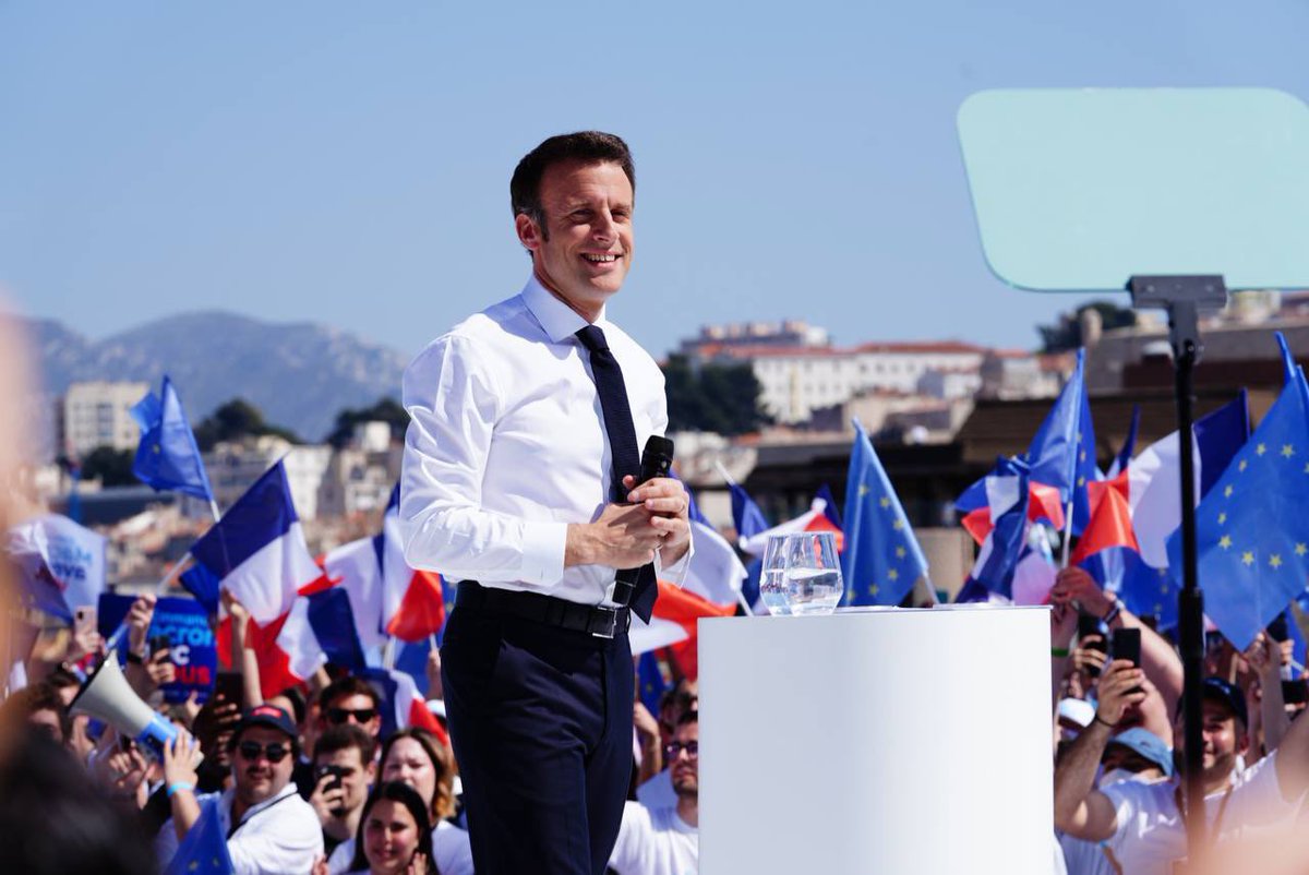 ValerieHayer's tweet photo. Le climat à l’honneur hier au meeting de notre candidat à Marseille. Oui, avec @EmmanuelMacron la France deviendra une grande Nation écologique. 
Neutralité climatique, taxe carbone aux frontières,… l’Europe est un levier indispensable pour atteindre nos ambitions. 🇫🇷🇪🇺 https://t.co/lOAA7Vnlvl