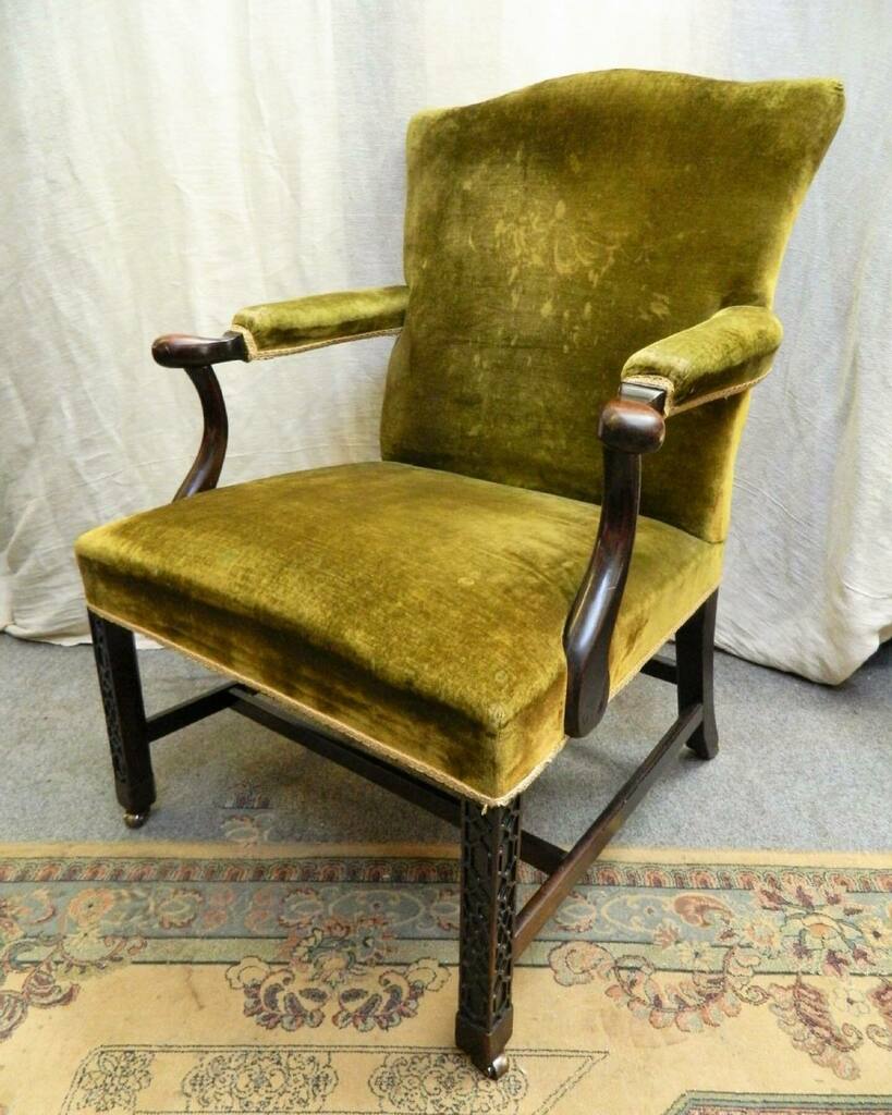 atheyantiques's tweet image. Fine quality Georgian period Gainsborough library chair with padded back and arms, carved lattice detail to the front legs and upholstered in a green velvet fabric…#atheyantiques #gainsboroughchair #librarychair #antiquechairs #homedecor #interiordesign #antiquesforsale #ant…