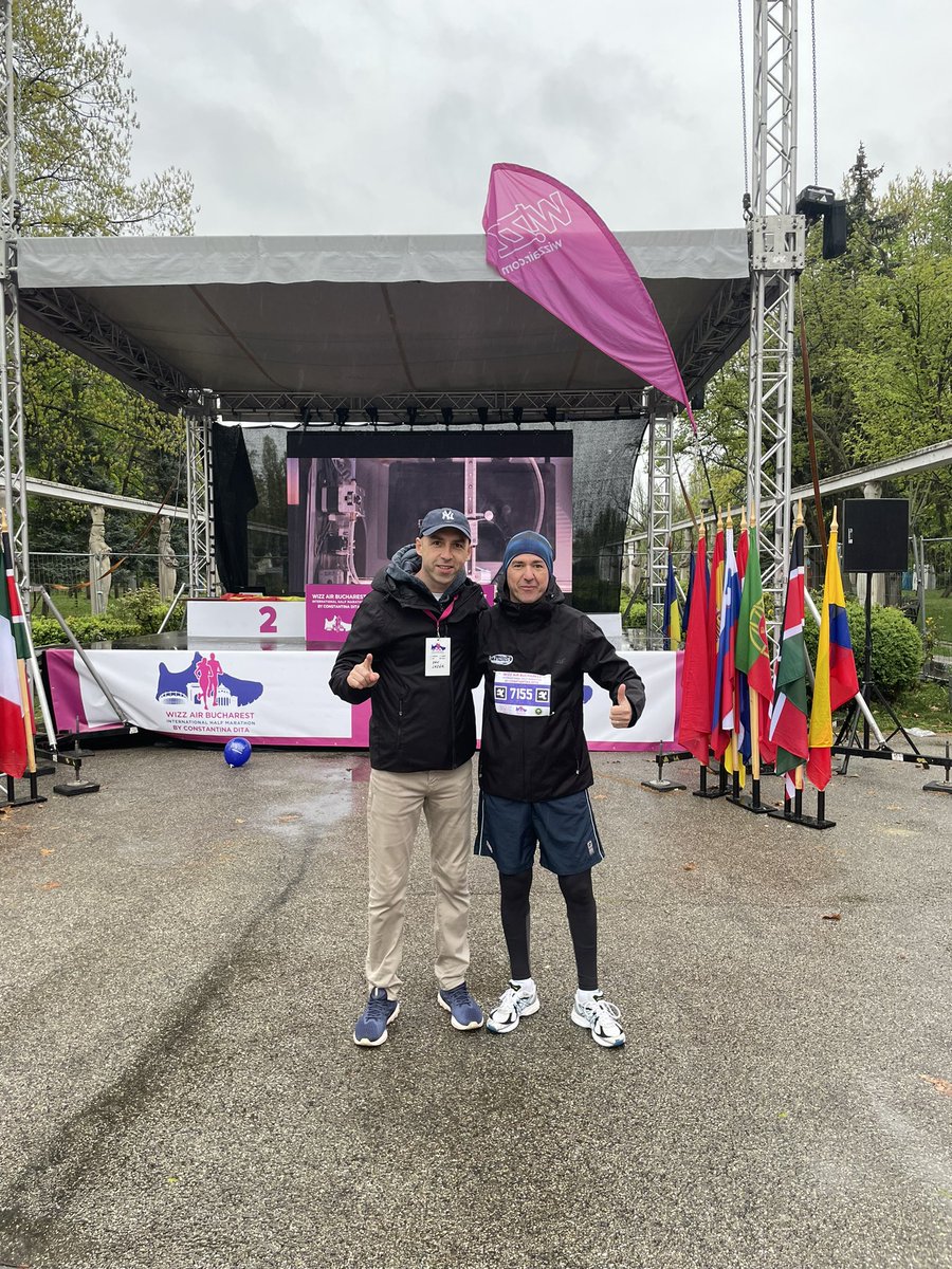 gabyrally's tweet photo. Morning running 🏃‍♂️
#WizzAirBucharestInternationalHalfMaraton
#codriverlife #morethanpassion #livelifeflatout #rally #motorsport #codriver #romania #visitromania https://t.co/289DEz2PfN