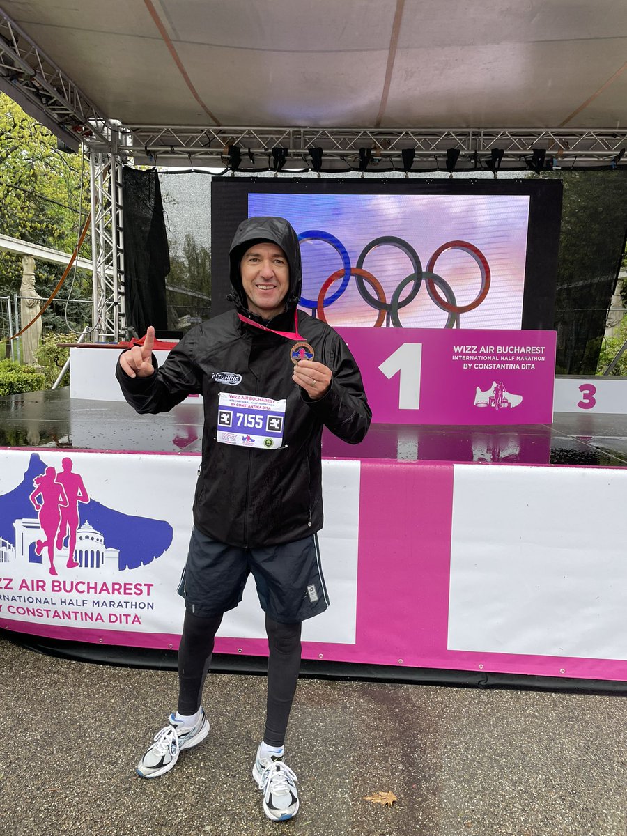 gabyrally's tweet photo. Morning running 🏃‍♂️
#WizzAirBucharestInternationalHalfMaraton
#codriverlife #morethanpassion #livelifeflatout #rally #motorsport #codriver #romania #visitromania https://t.co/289DEz2PfN