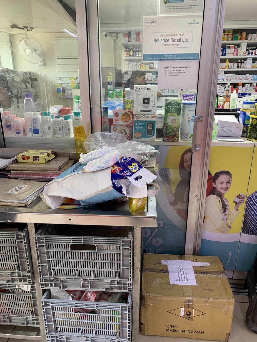 tusharsamar's tweet photo. @RelianceFreshIN ds is very sad that items purchased 4m reliance fresh is defective and managers r not helping in exchanging. I purchased baby diapers of M size but actual size  differs. They say item is not there since 20 days to exchange. Kindly help.@reliancegroup @reliancejio https://t.co/P9y42xUa10
