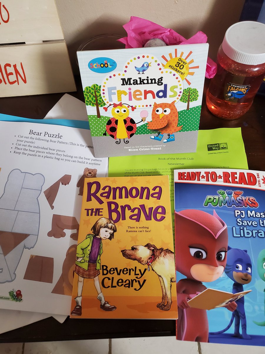 Book of the Month Club 
We received  books 🥰 and a Bear puzzle 
3 different age levels for my 3 different age kids
@UnitedWayKern #Books #ChildrenRead #love4books #BookOfTheMonth #amreading