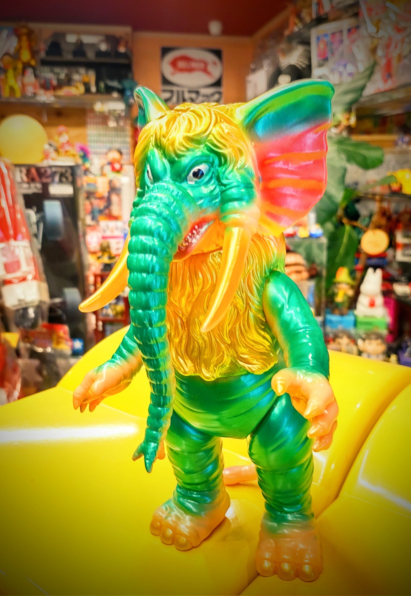 復刻版　分身怪獣 マルチ フィギュア　ミラーマン怪獣 当時物！ミラーマン分身怪獣マルチ フィギュア3体セット - メルカリ