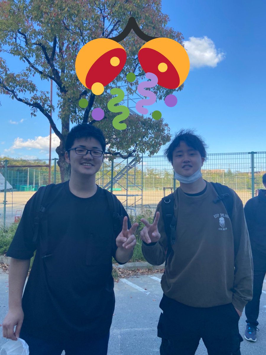 tridents_sub's tweet photo. 今日、新たに4人の新入生が入部を決めてくれました😊

今日時点で11人の新入生が入部を決めてくれています❤️

これからみんなで頑張っていきましょう！🏈

来週からはアメフト体験会と練習見学を行うので、是非来てくださいね☺️

#春から阪大 https://t.co/1rL6lCADRX