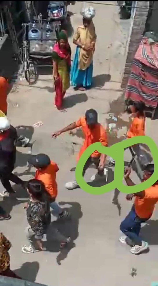 javedSiddiqui0's tweet photo. दिल्ली पुलिस @DelhiPolice ने जिन 14 लोगों को गिरफ्तार किया है, 
क्या उनमें इन लोगों के भी नाम सामिल हैं? https://t.co/kW79RX49Oj