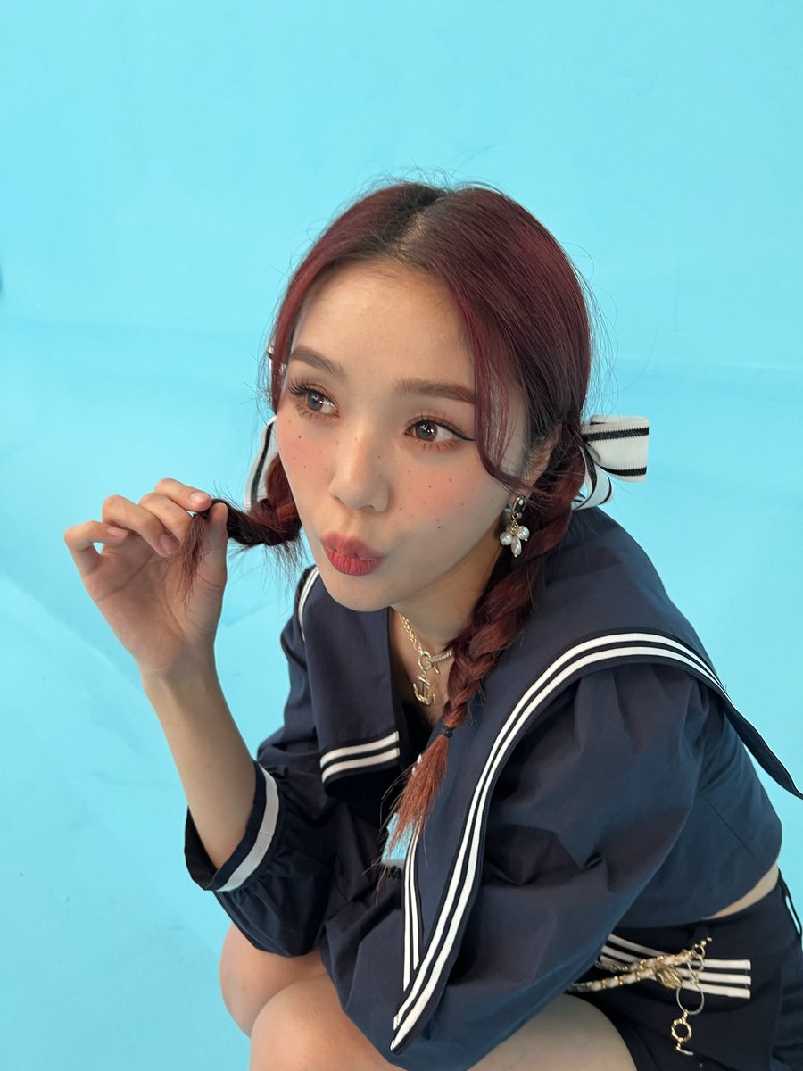 WM_OHMYGIRL's tweet photo. #아기상어 #리본밈 #레드밈 #모햐

아기상어랑 버블버블해💧🦈 https://t.co/usDxvE0Yj5