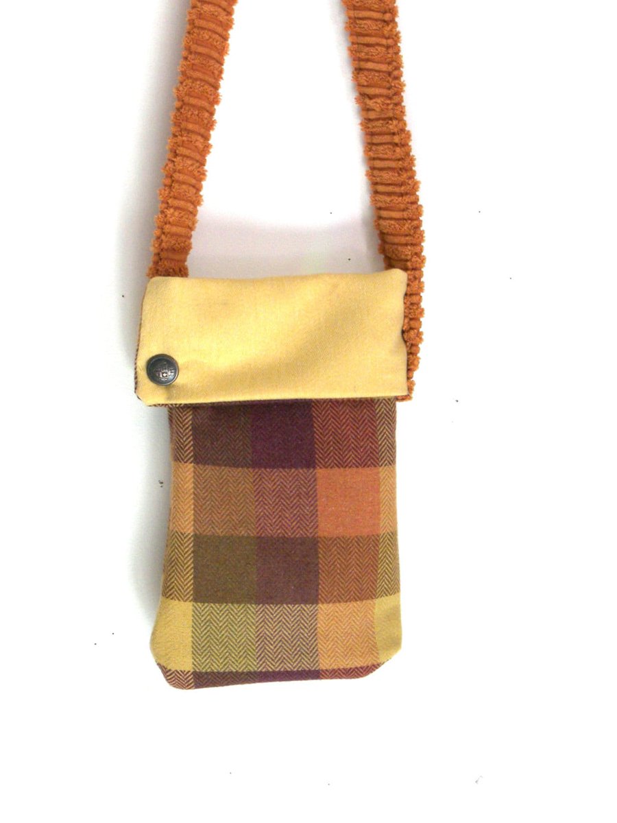lunaessence's tweet photo. Cross body Bag Fabric Handbag On Sale #HoboBags #GiftIdeas
Buy here https://t.co/gN8debzG4B https://t.co/1mpFvRZ8hS
