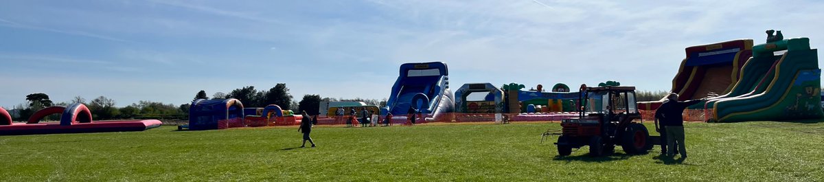 Fun House Bouncy Castles tweet media