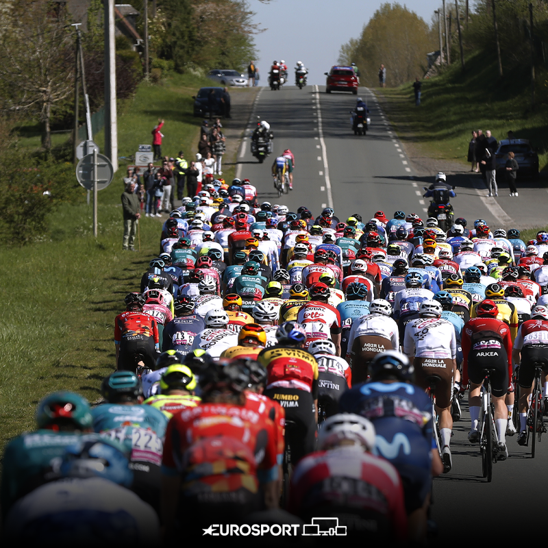 Eurosport_IT's tweet photo. 🔎 Parigi-Roubaix, info utili: 

⏰ Orario d'arrivo: tra le 17.06 e le 17.41
📏 Lunghezza: 257,2 km
📐 Dislivello: 1362 metri
🪨 Settori in pavé: 31

#EurosportCICLISMO | #ParisRoubaix | #roubaix https://t.co/l75NbEhZe9
