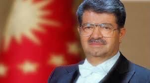 8.Cumhurbaşkanımız Turgut Özal’ı vefatının 29. yılında saygı ve rahmet ile anıyorum.
Mekanı cennet olsun.