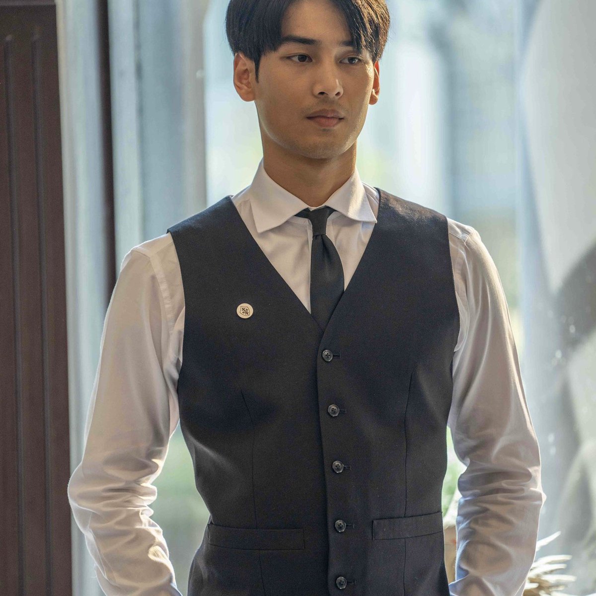 meen_Hour's tweet photo. เห็นหุ่นอาโปแล้วนึกถึง 
 #KinnPorscheTheseries
#UnderTheGreenLight https://t.co/nxE2KnW5BE
